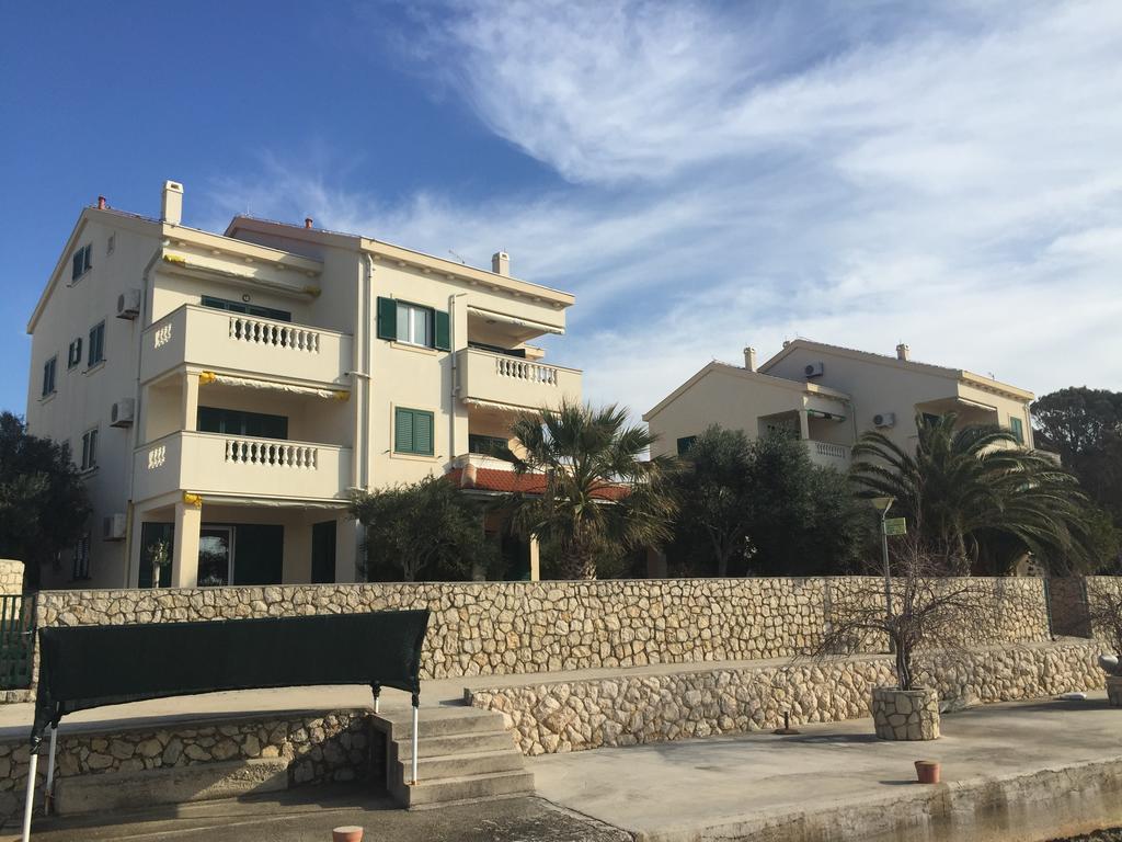 Apartments Andrea Stara Novalja Εξωτερικό φωτογραφία